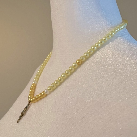 Beaded Necklace w/ Blue Fish Pendant – Yellow & White Beads - Picture 3 of 4